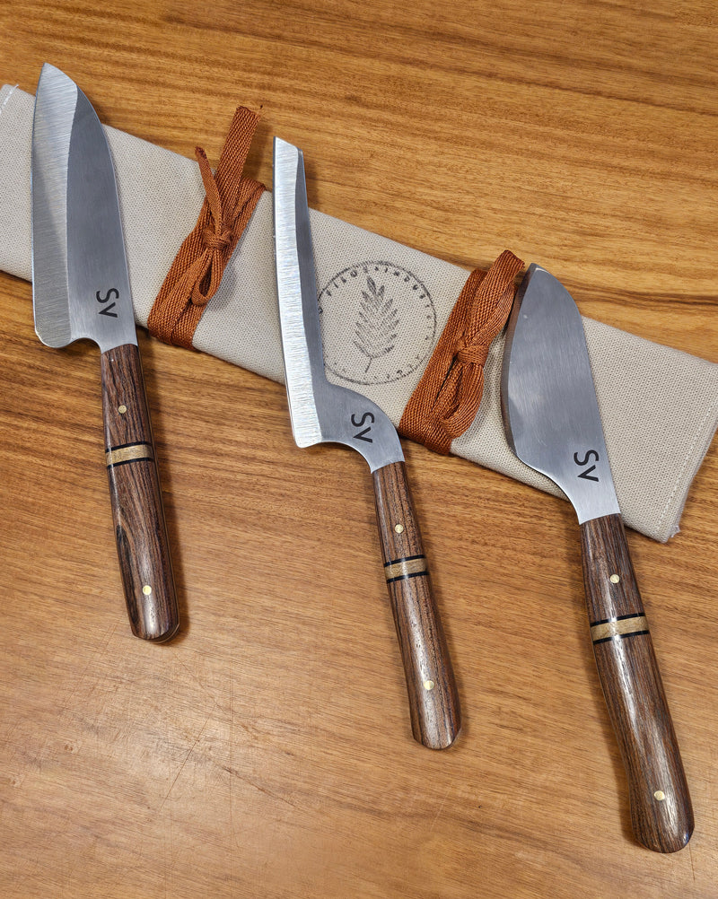 SET OF 3 MOMOQUI SANTI KNIVES