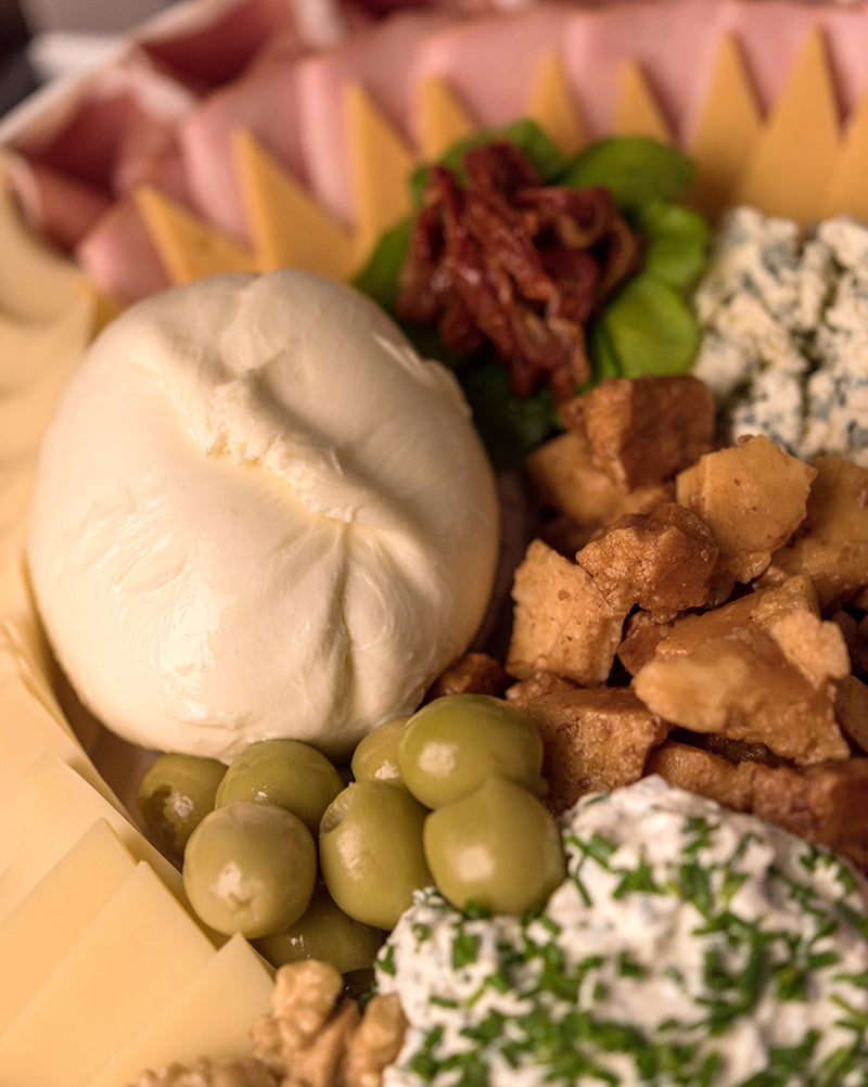 BANDEJA DE QUESOS Y FIAMBRES SANTI MEDIANA