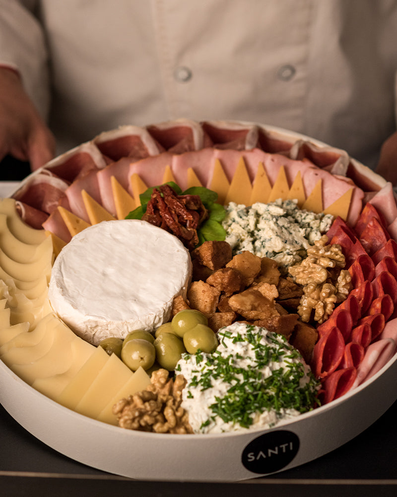 BANDEJA DE QUESOS Y FIAMBRES SANTI MEDIANA